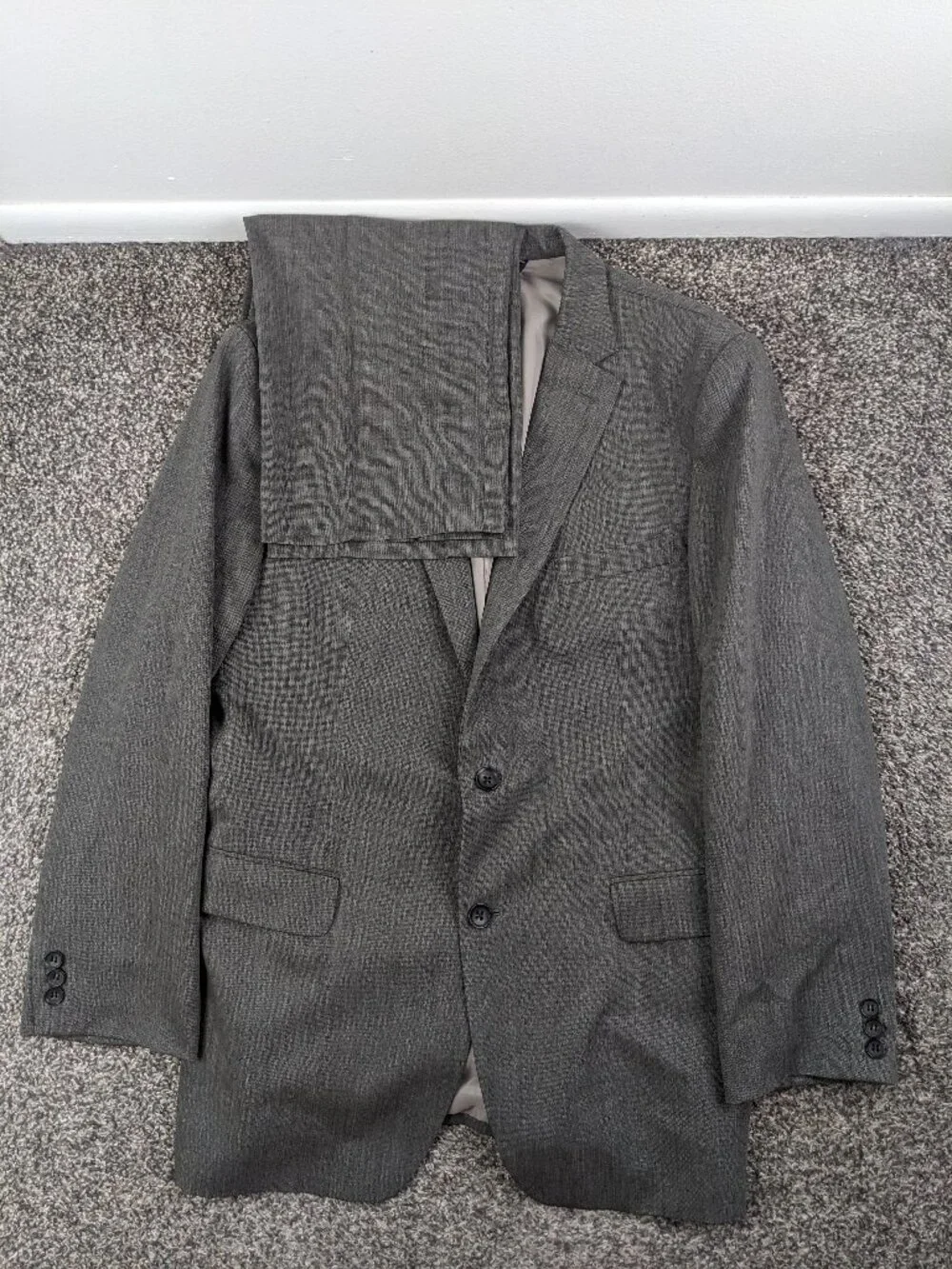 Banana Republic Suit 40R 100% Wool Herringbone Gray 33x32 Modern Fit